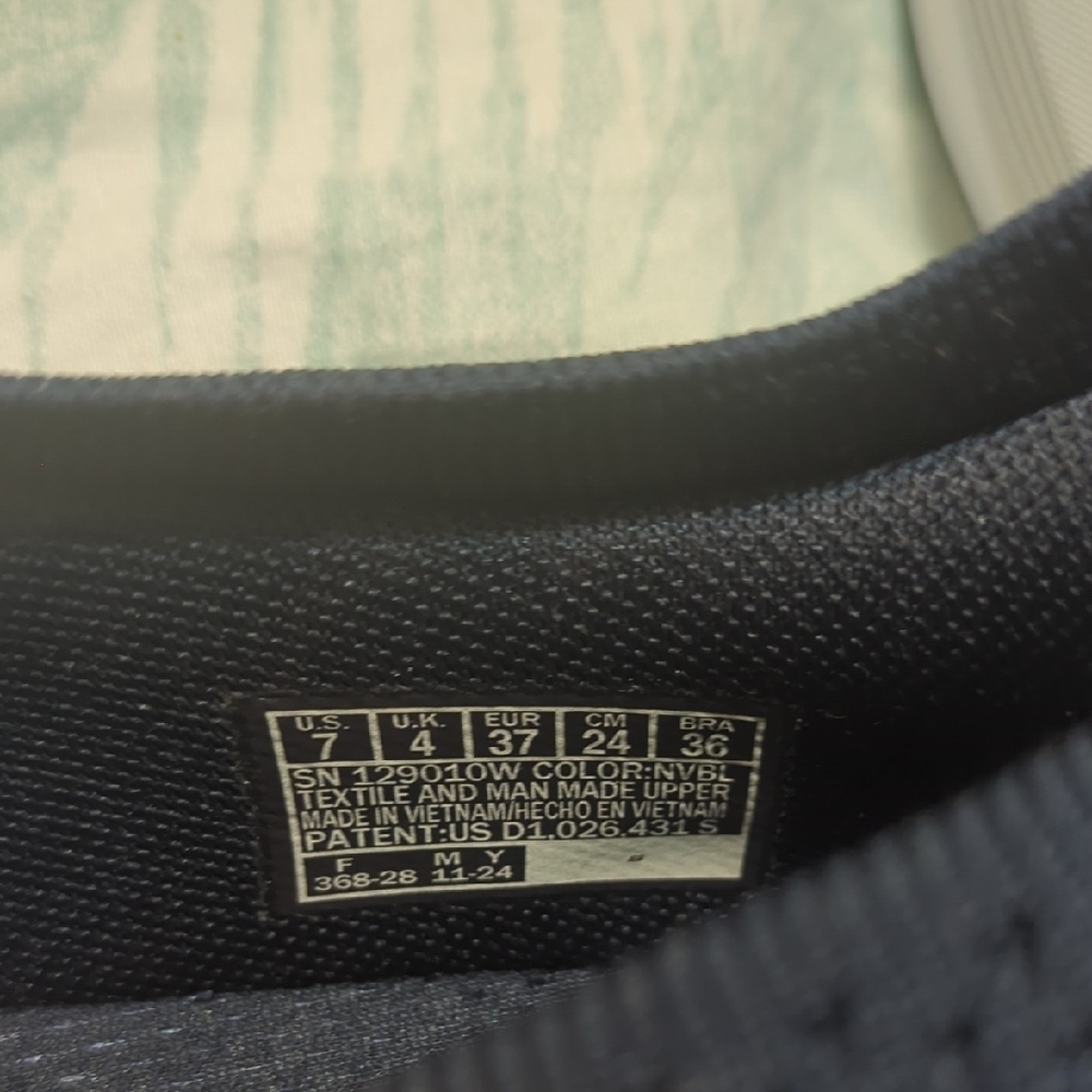 Skechers Women's Sneakers - Picture 9 of 11